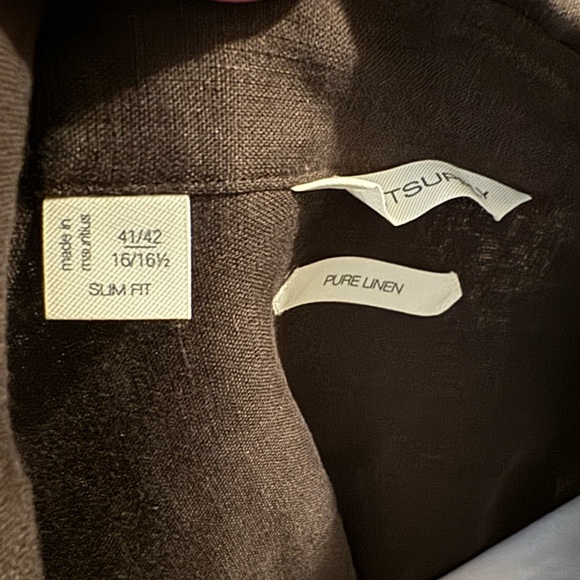 Suit Supply: Brown linen button down shirt. Size L : 16 1/2 neck. Relaxed fit. - Picture 3 of 3